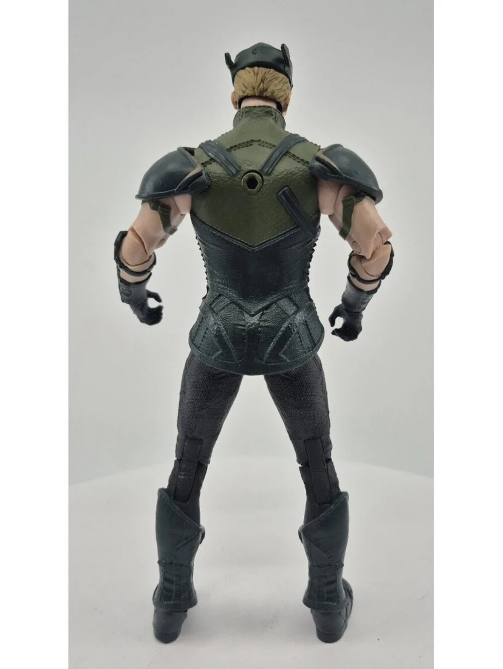 McFarlane Toys DC Direct Page Punchers Injustice 2 Green Arrow Figure Loose